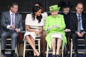 Meghan Markle e la Regina a l'apertura del ponte Mersey Gateway